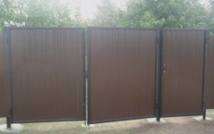 Заборов из профнастила