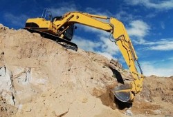 Экскаваторы — надежные помощники на строительной площадке