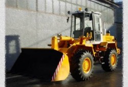 «СКАТ» произвели первую поставку в Россию новых боковых погрузчиков