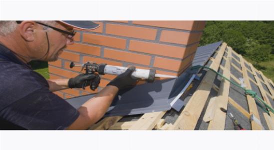 Герметизация места прохода каминной трубы через кровлю из профнастила Герметизация места прохода каминной трубы через кровлю из профнастила